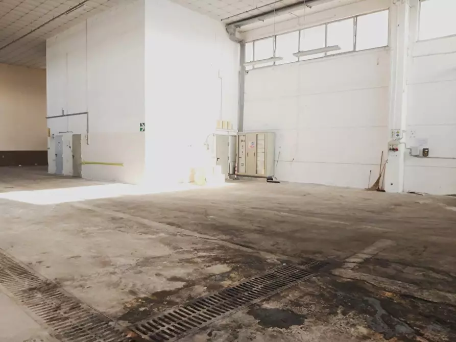 Immagine 30 di Capannone industriale in affitto  a Castelfranco Di Sotto