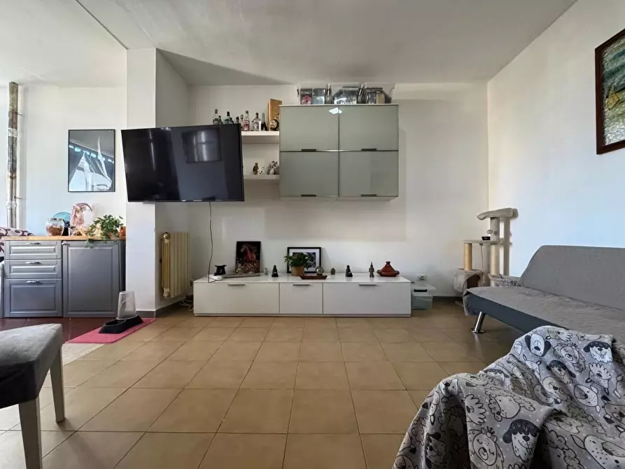 Immagine 3 di Villetta a schiera in vendita  a Viareggio