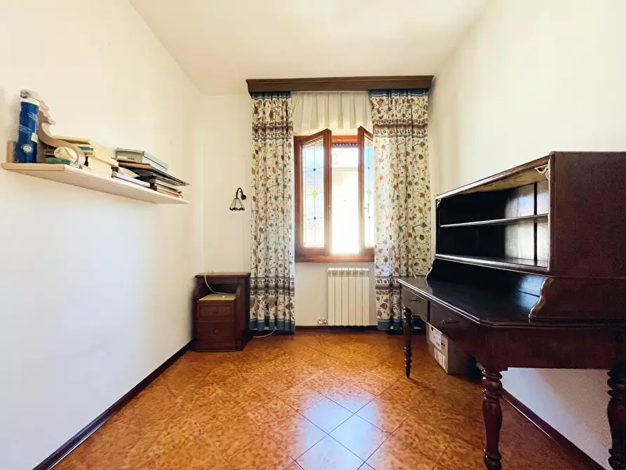 Immagine 21 di Casa quadrifamiliare in vendita  a Viareggio