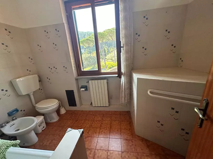 Immagine 25 di Terratetto in vendita  a Ameglia