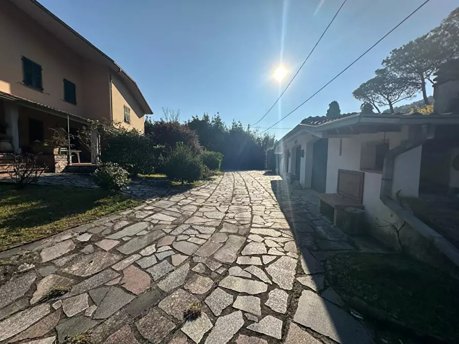 Immagine 15 di Terratetto in vendita  a Ameglia