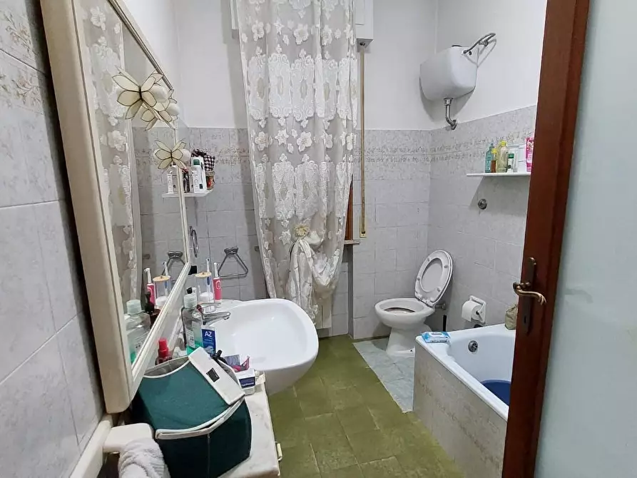 Immagine 8 di Appartamento in vendita  a Pontedera