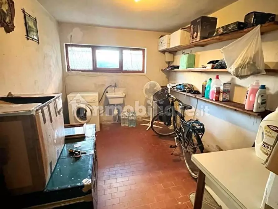 Immagine 17 di Appartamento in vendita  a Pontedera