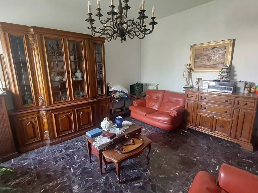 Immagine 1 di Appartamento in vendita  a Pontedera