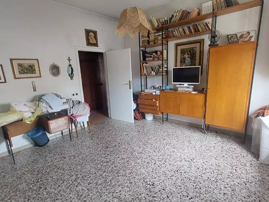 Immagine 14 di Appartamento in vendita  a Pontedera