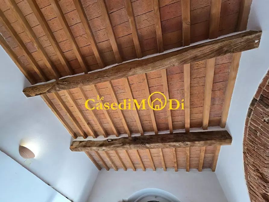 Immagine 9 di Locale commerciale in vendita  a Livorno