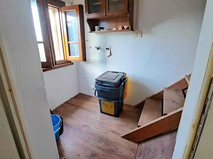 Immagine 8 di Appartamento in vendita  a Lamporecchio