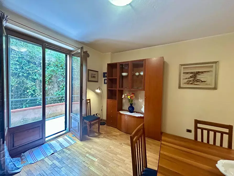 Immagine 1 di Appartamento in vendita  a Siena