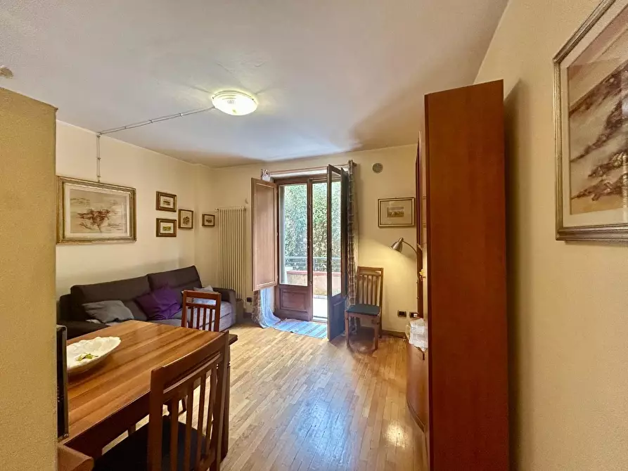 Immagine 2 di Appartamento in vendita  a Siena