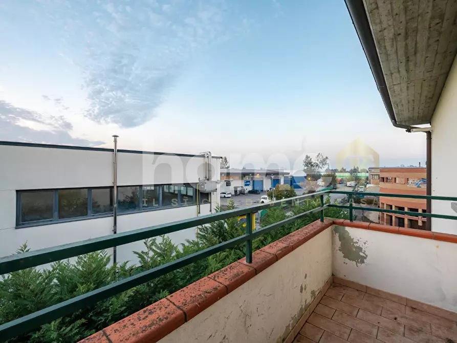 Immagine 27 di Appartamento in vendita  a Reggio Nell'emilia