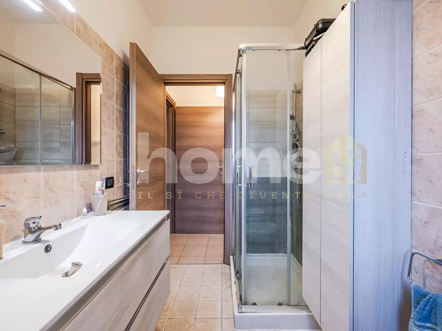 Immagine 16 di Appartamento in vendita  a Reggio Nell'emilia