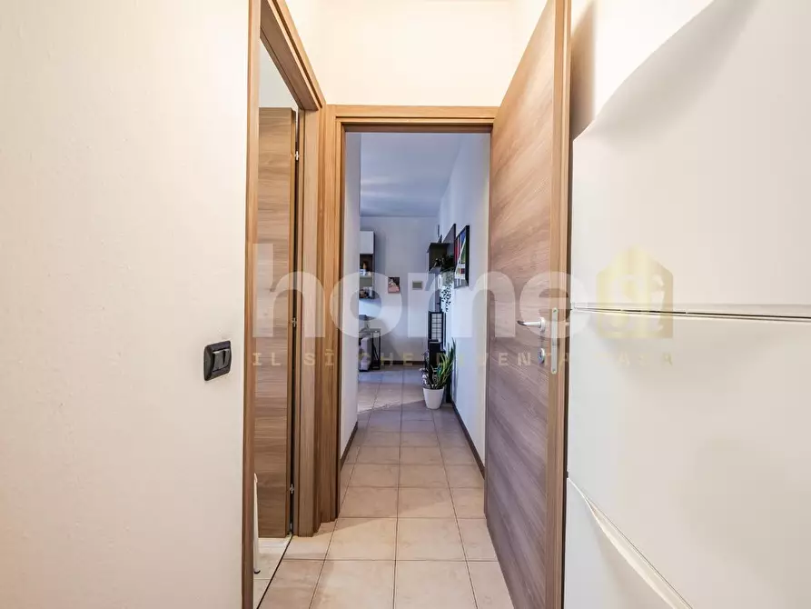 Immagine 18 di Appartamento in vendita  a Reggio Nell'emilia