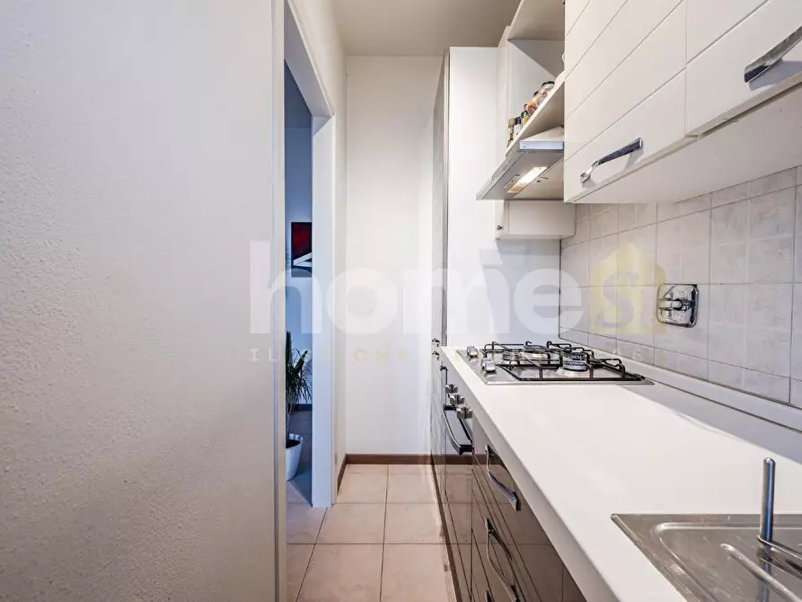 Immagine 13 di Appartamento in vendita  a Reggio Nell'emilia