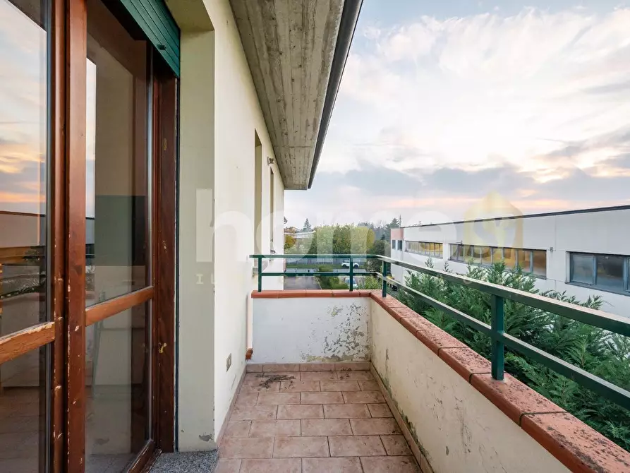 Immagine 24 di Appartamento in vendita  a Reggio Nell'emilia