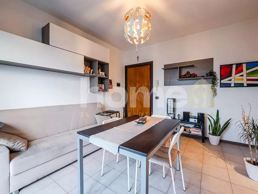 Immagine 10 di Appartamento in vendita  a Reggio Nell'emilia