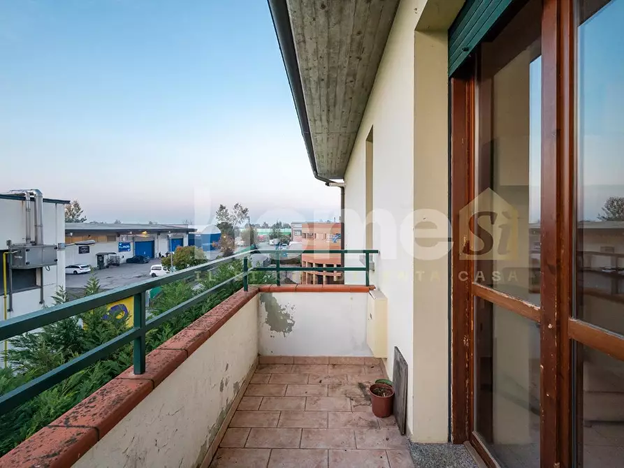 Immagine 26 di Appartamento in vendita  a Reggio Nell'emilia