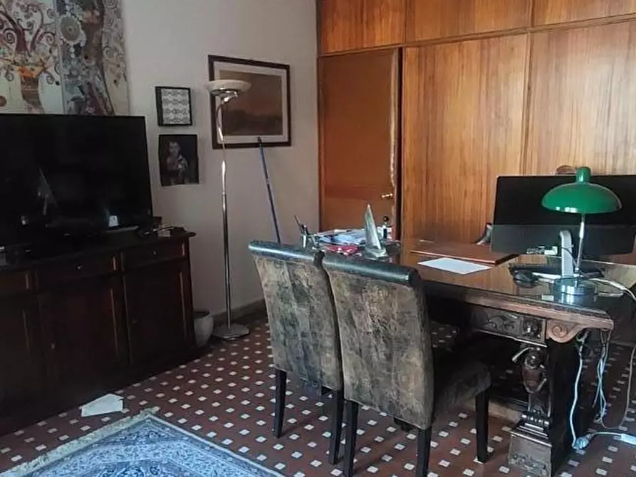 Immagine 2 di Appartamento in vendita  a Carrara