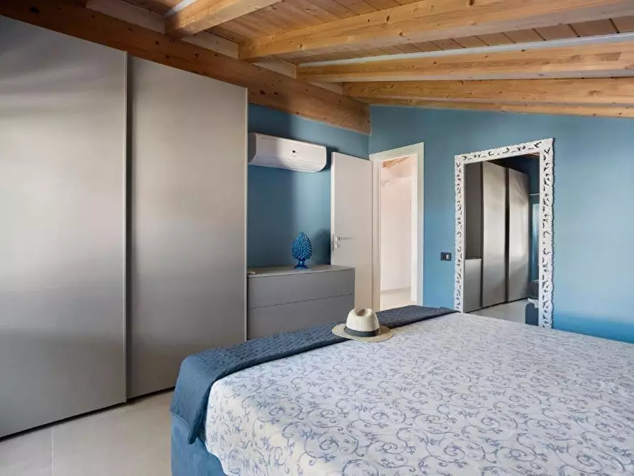 Immagine 13 di Mansarda in affitto  a Viareggio