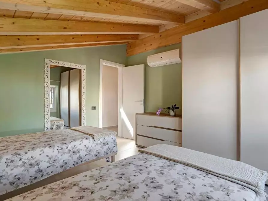 Immagine 20 di Mansarda in affitto  a Viareggio