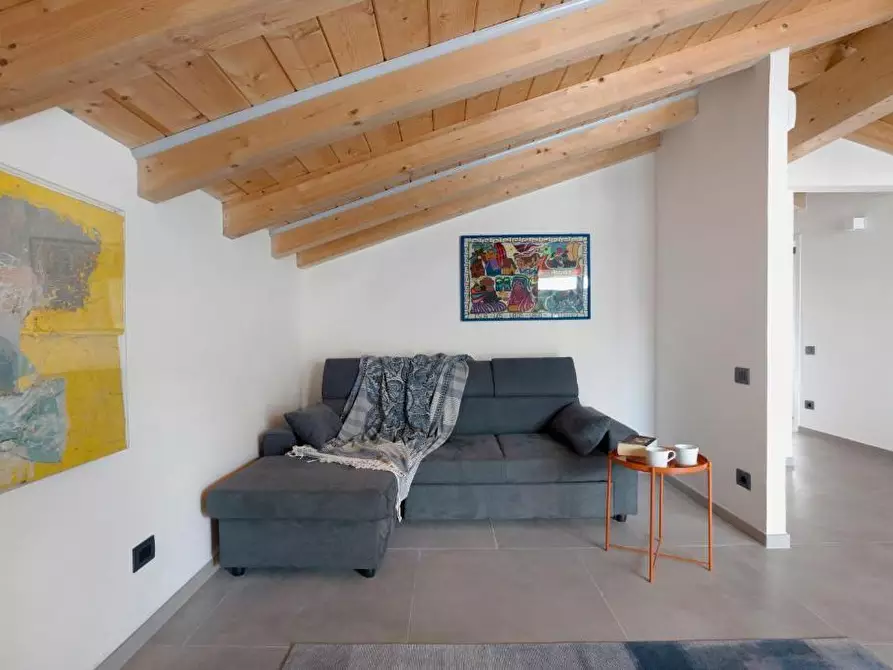 Immagine 9 di Mansarda in affitto  a Viareggio