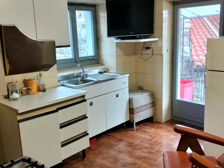 Immagine 11 di Porzione di casa in vendita  a Tresana