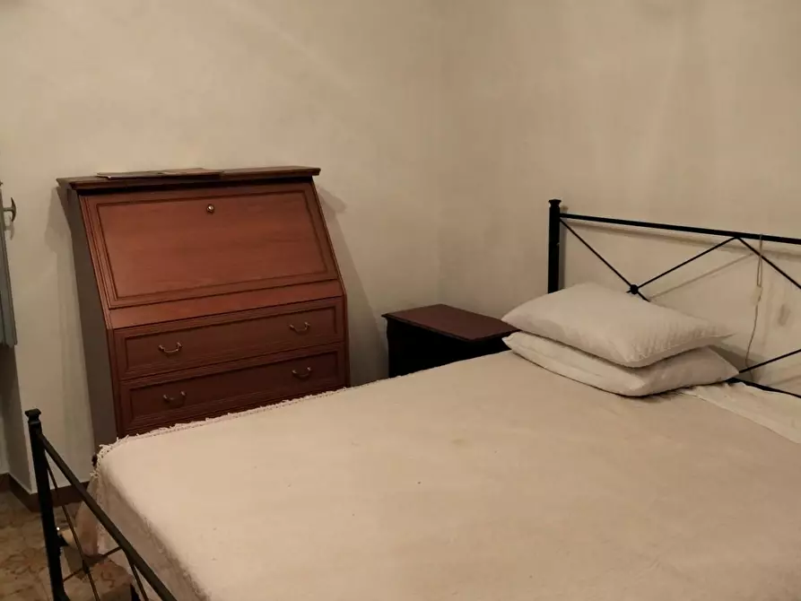 Immagine 17 di Porzione di casa in vendita  a Tresana