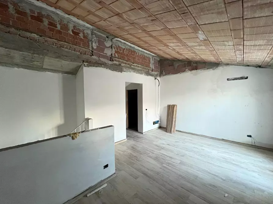 Immagine 12 di Villetta a schiera in vendita  a Santa Maria A Monte