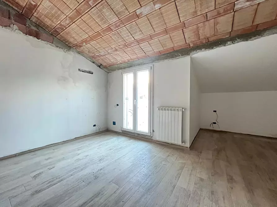 Immagine 14 di Villetta a schiera in vendita  a Santa Maria A Monte