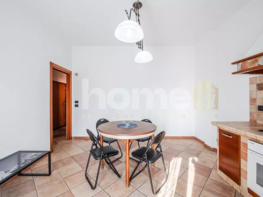 Immagine 5 di Appartamento in vendita  a Modena