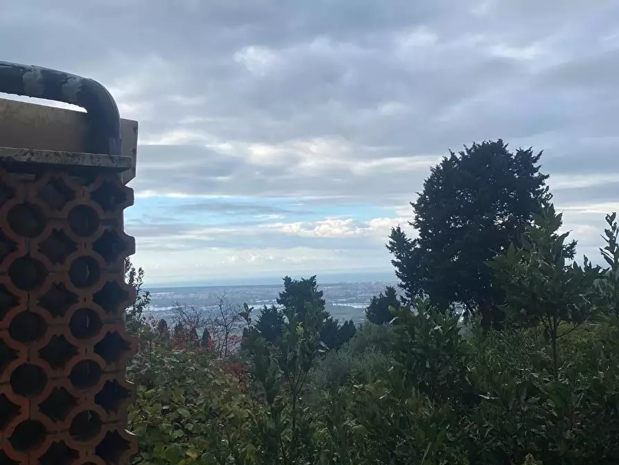 Immagine 2 di Villetta a schiera in vendita  a Massarosa