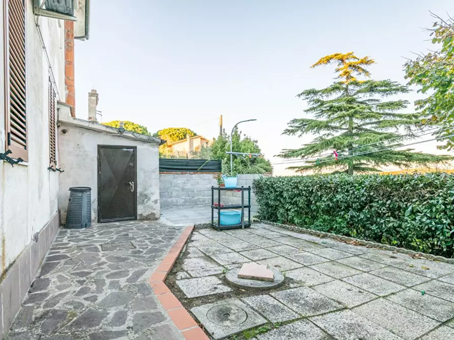 Immagine 10 di Casa bifamiliare in vendita  a Palaia