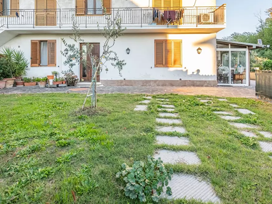 Immagine 2 di Casa bifamiliare in vendita  a Palaia