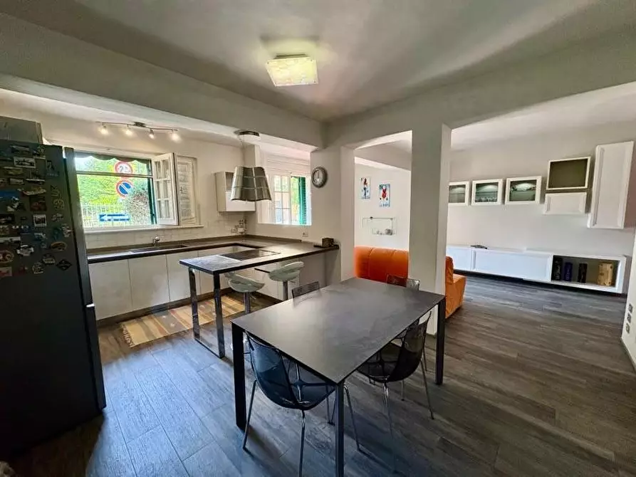 Immagine 2 di Villa in vendita  a Castelfiorentino