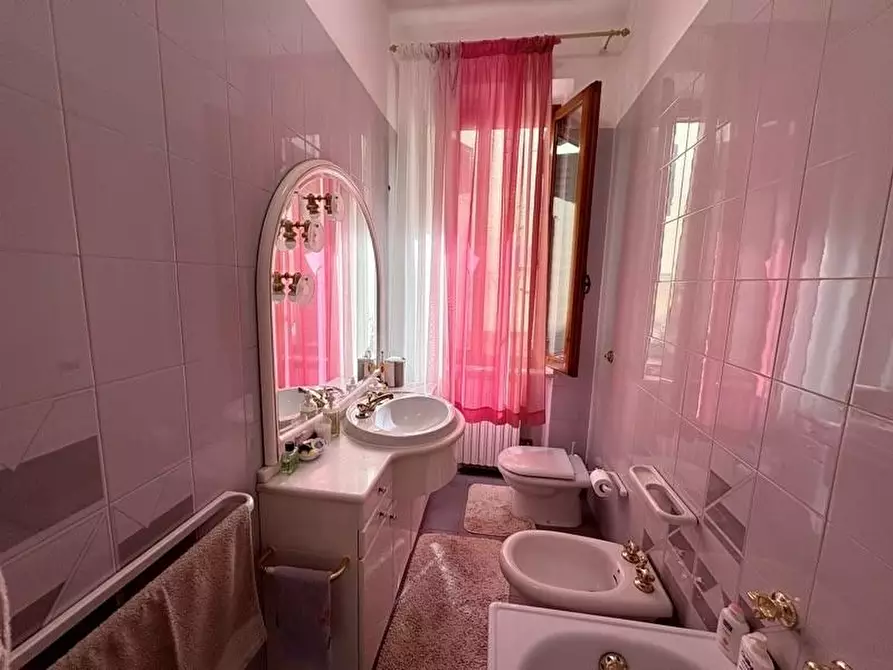 Immagine 32 di Villa in vendita  a Castelfiorentino