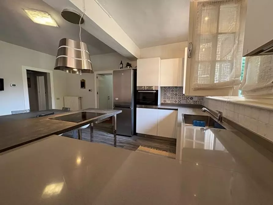 Immagine 7 di Villa in vendita  a Castelfiorentino