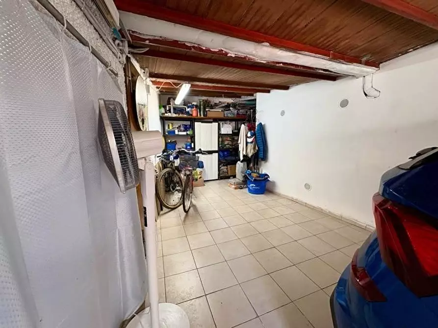 Immagine 40 di Villa in vendita  a Castelfiorentino