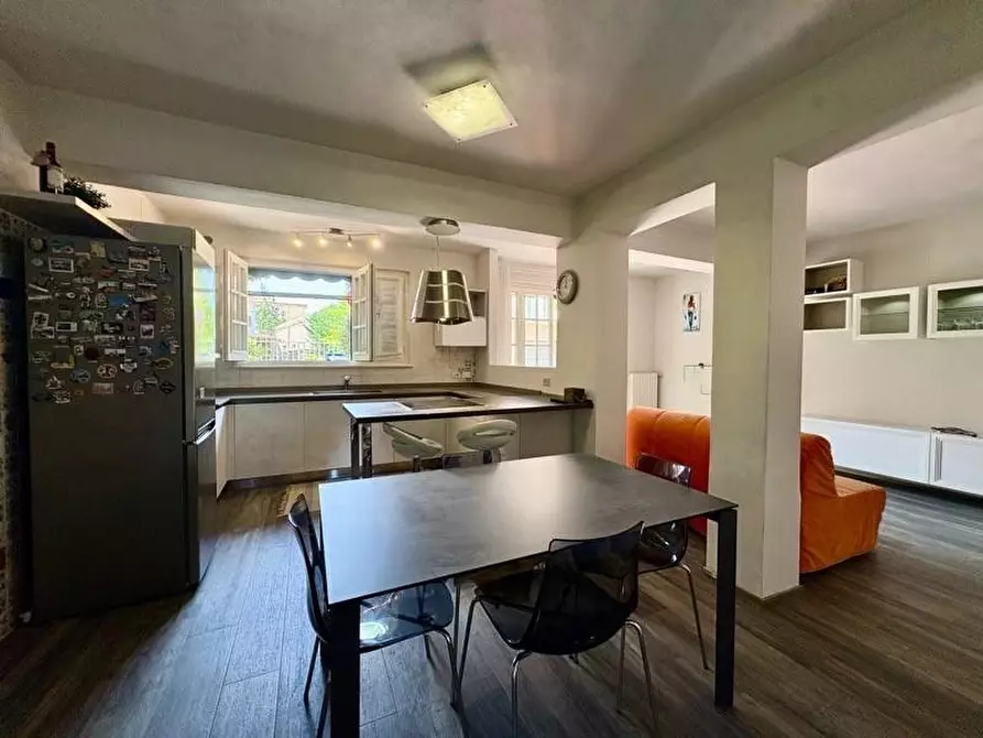 Immagine 3 di Villa in vendita  a Castelfiorentino