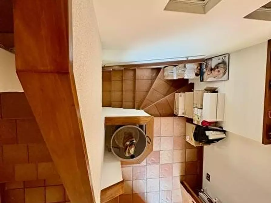 Immagine 18 di Villa in vendita  a Castelfiorentino