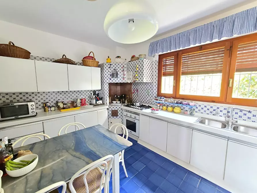 Immagine 24 di Casa indipendente in affitto  a Forte Dei Marmi