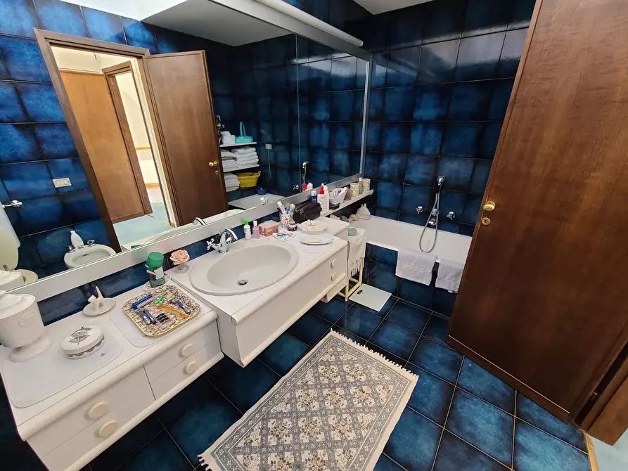 Immagine 36 di Casa indipendente in affitto  a Forte Dei Marmi