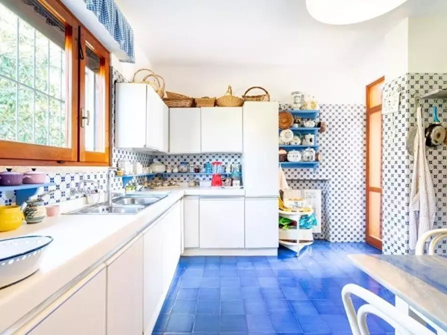 Immagine 26 di Casa indipendente in affitto  a Forte Dei Marmi