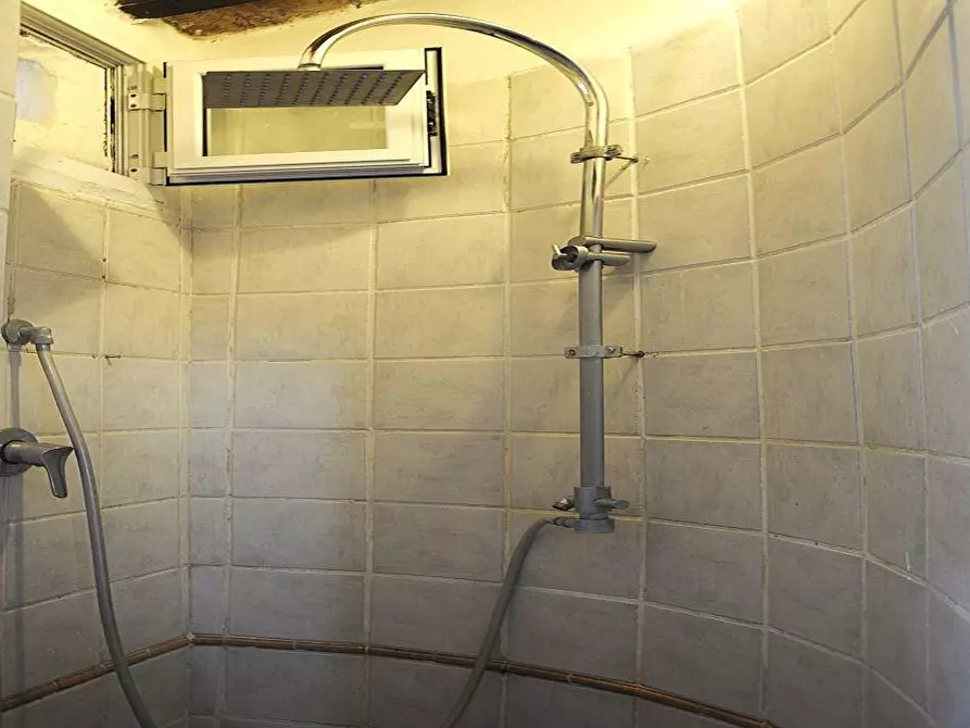 Immagine 13 di Appartamento in vendita  a Casole D'elsa