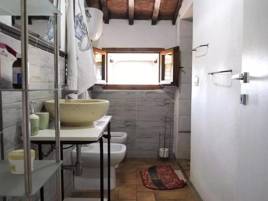 Immagine 11 di Appartamento in vendita  a Casole D'elsa