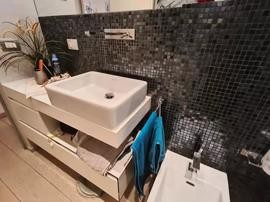 Immagine 15 di Appartamento in vendita  a Empoli