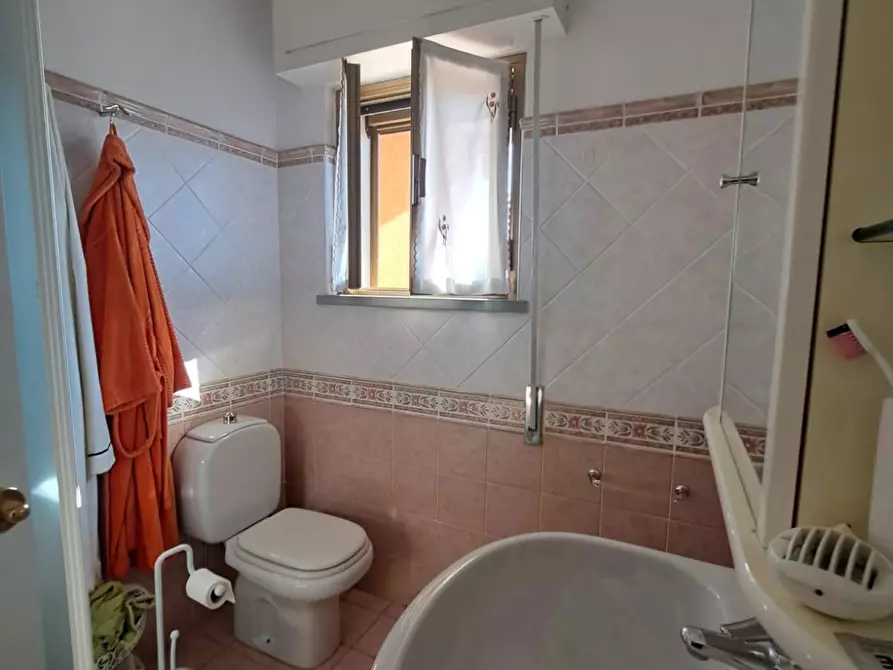 Immagine 8 di Villetta a schiera in vendita  a Massa