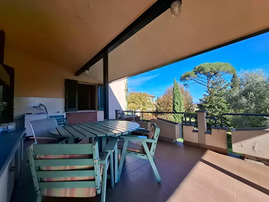 Immagine 15 di Villa in vendita  a Santa Croce Sull'arno