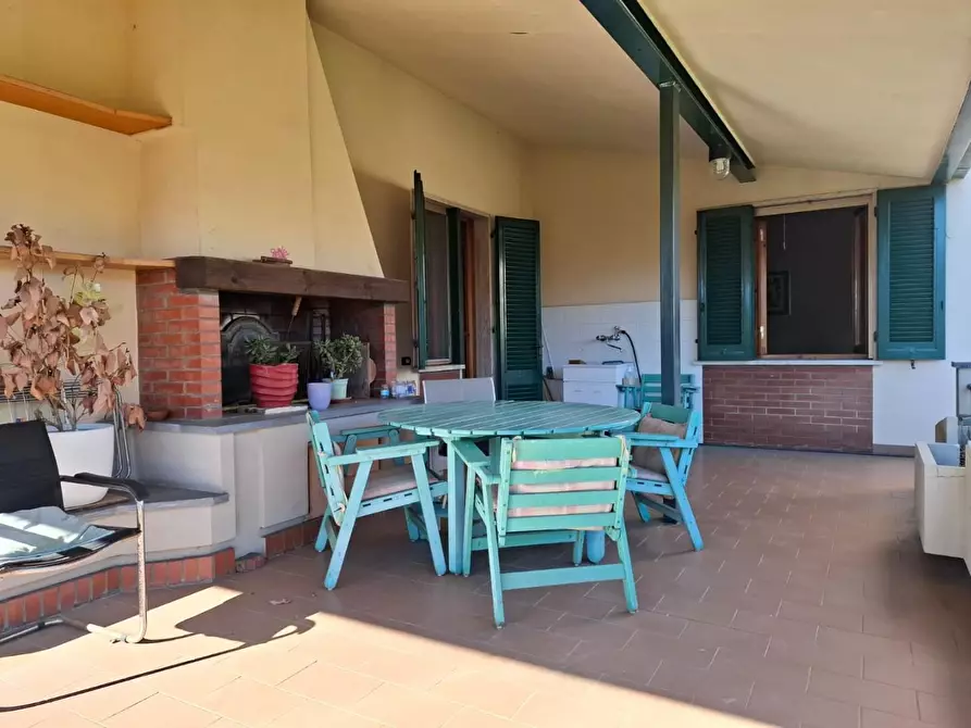 Immagine 11 di Villa in vendita  a Santa Croce Sull'arno