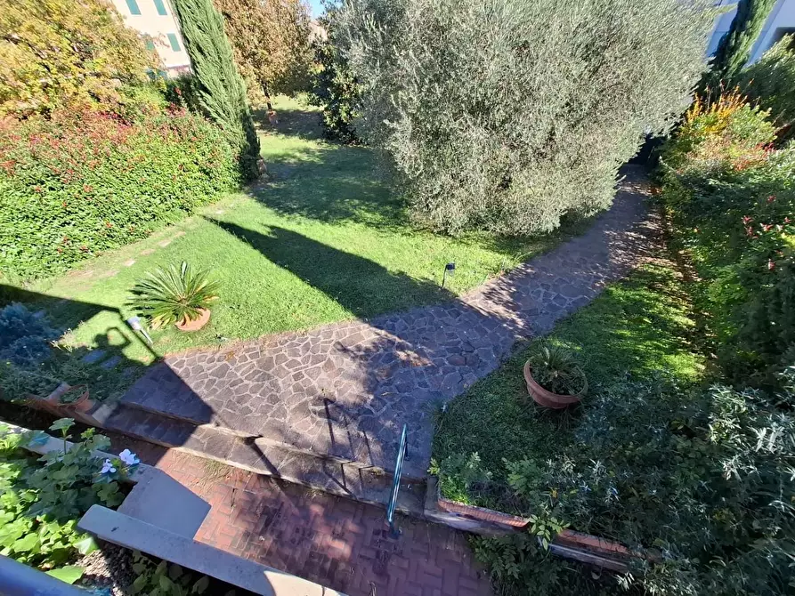 Immagine 13 di Villa in vendita  a Santa Croce Sull'arno