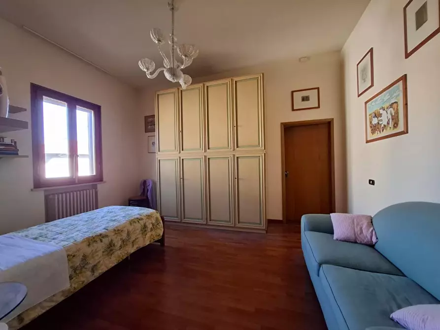 Immagine 39 di Villa in vendita  a Santa Croce Sull'arno