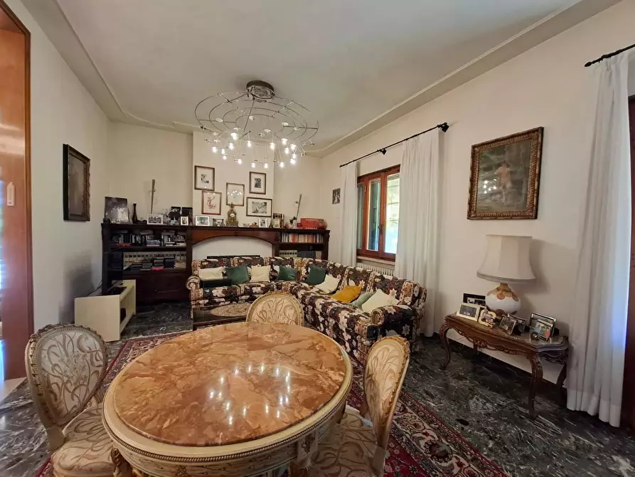 Immagine 41 di Villa in vendita  a Santa Croce Sull'arno